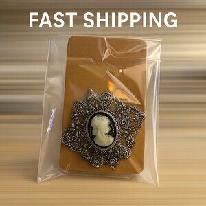 Beautiful Vintage Cameo Brooch Pin 90’s 💎